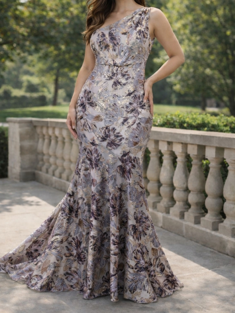 Kay Unger Elegant Cream Gown